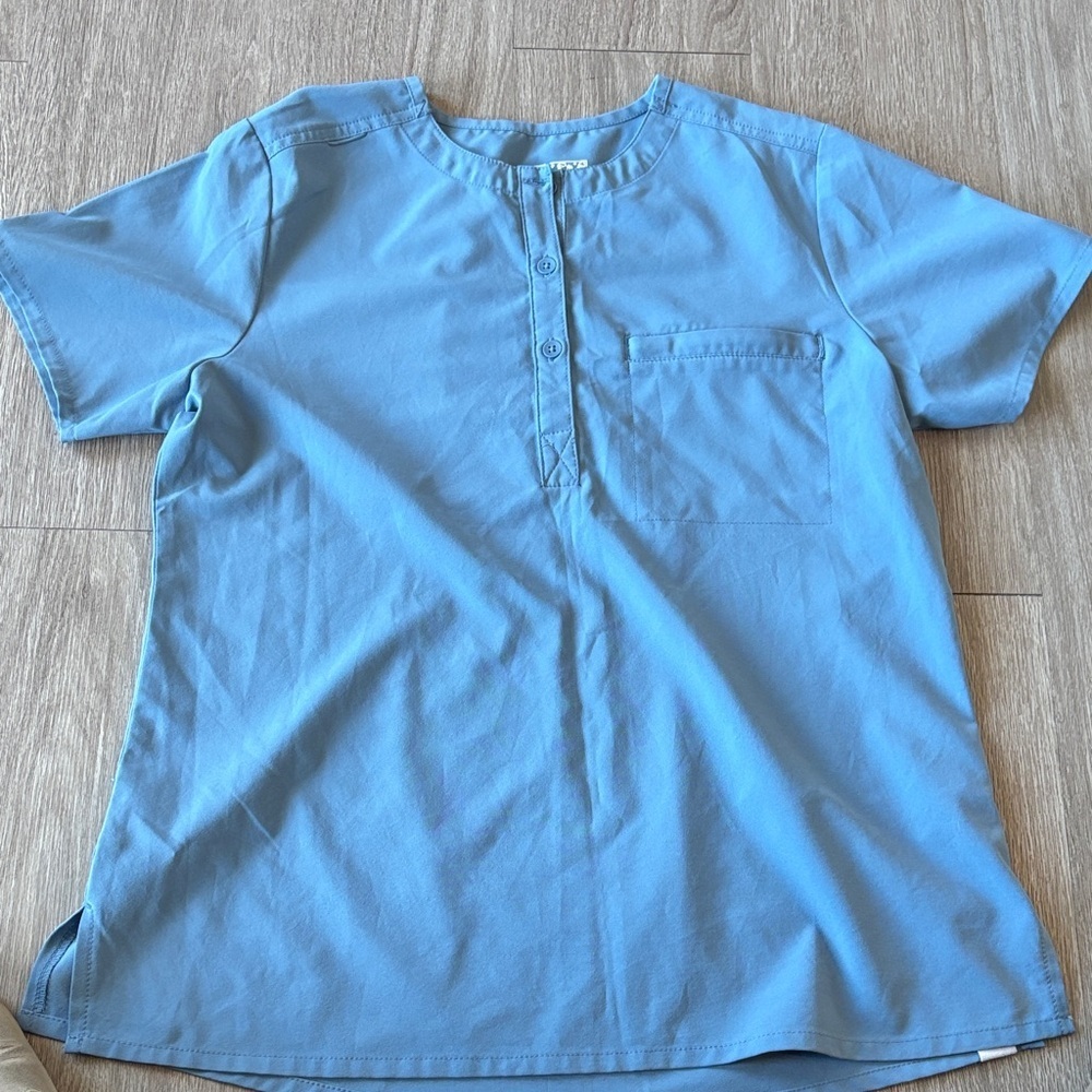 WonderWink Blue Women's Modern Fit Shirt